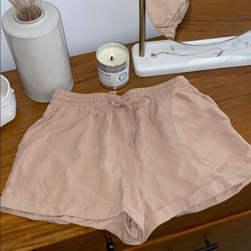 Women’s forever 21 tan shorts